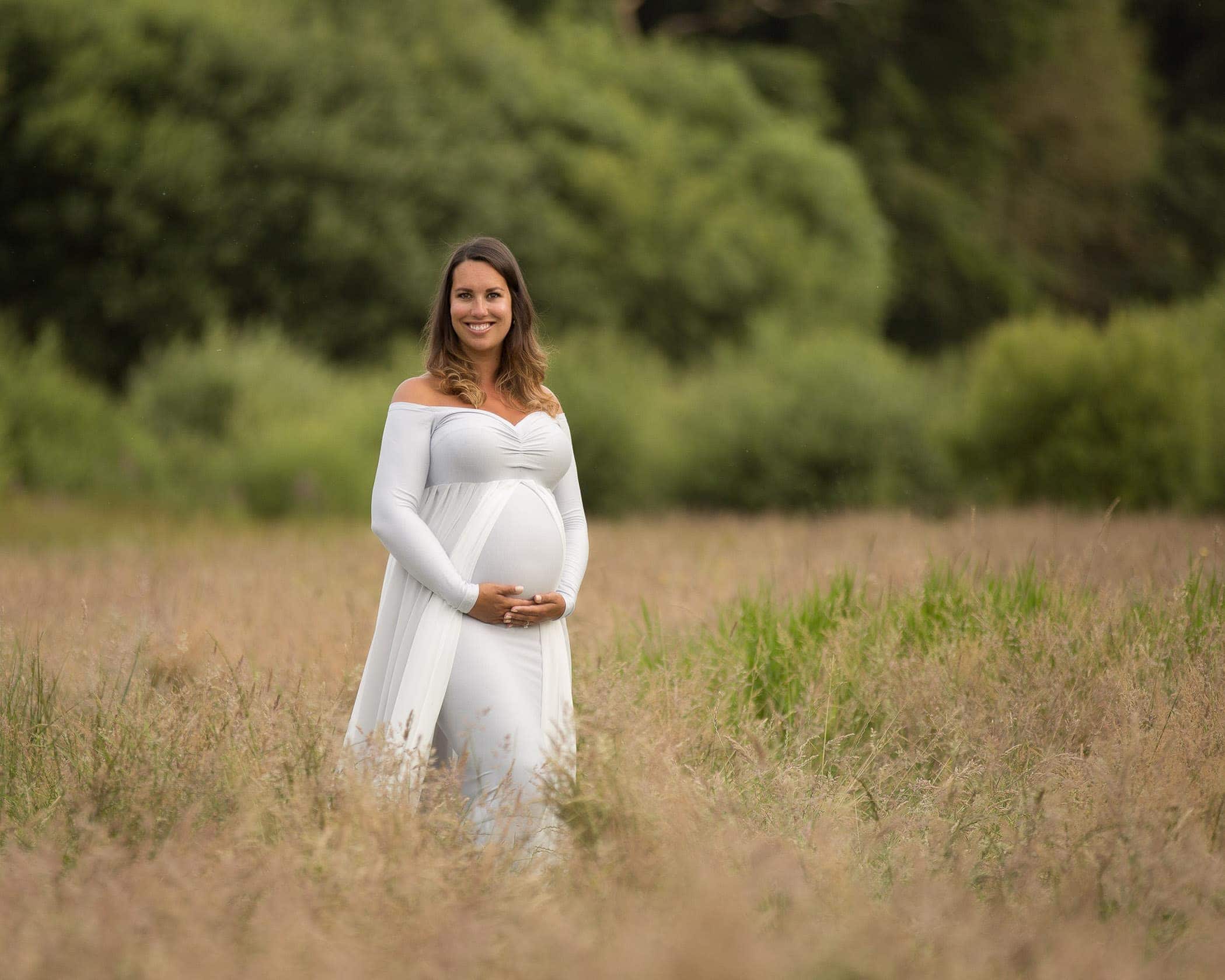 Location maternity photography session